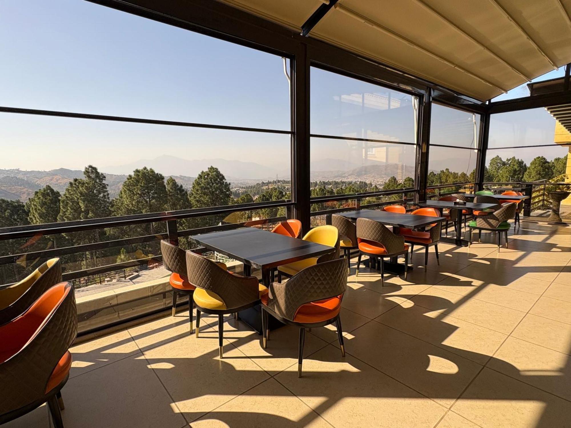 Hidden Hills Hotel & Resort Mansehra Eksteriør billede